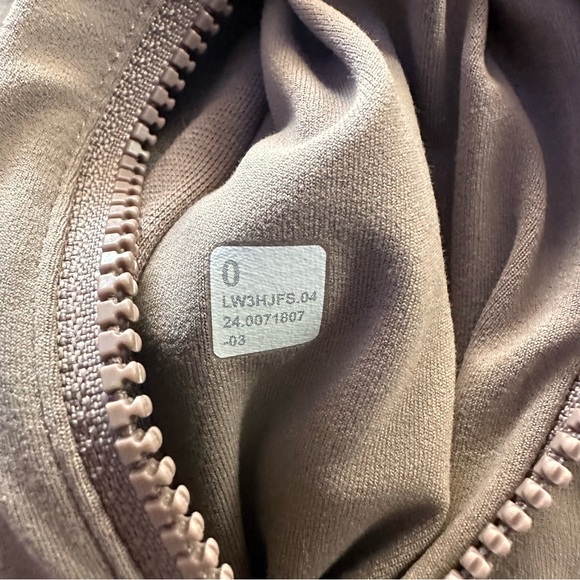 Lululemon π Define Cropped Jacket Nulu π€ - Picture 4 of 9